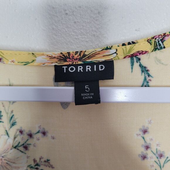 TORRID Yellow Butterfly Floral Print Empire Waist Short Sleeve Challis size 5x - Picture 5 of 8